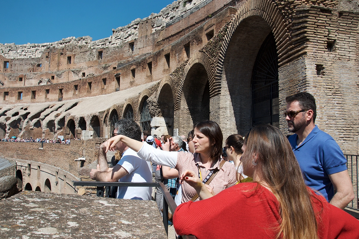Visite en petit groupe du Colisée, des Arènes et du Forum - Réservé aux adultes